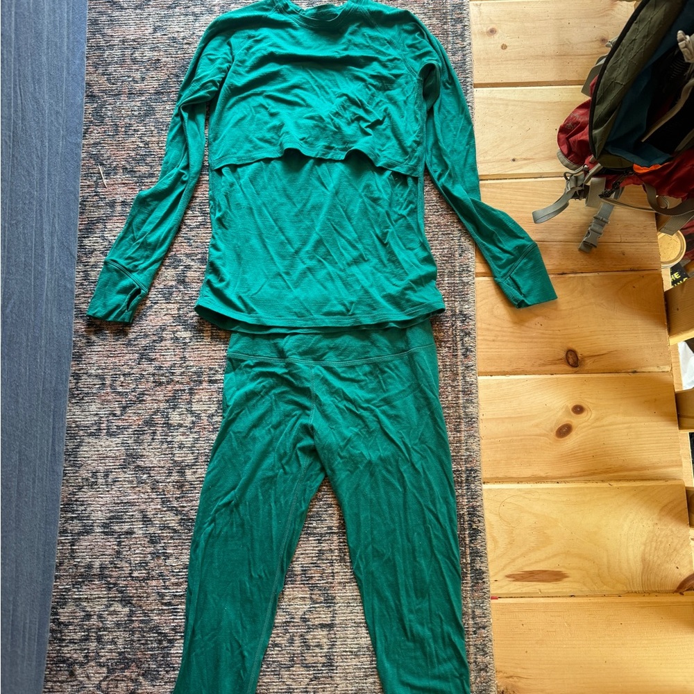 Iksplor Merino Wool Set with Nursing Top in Evergreen